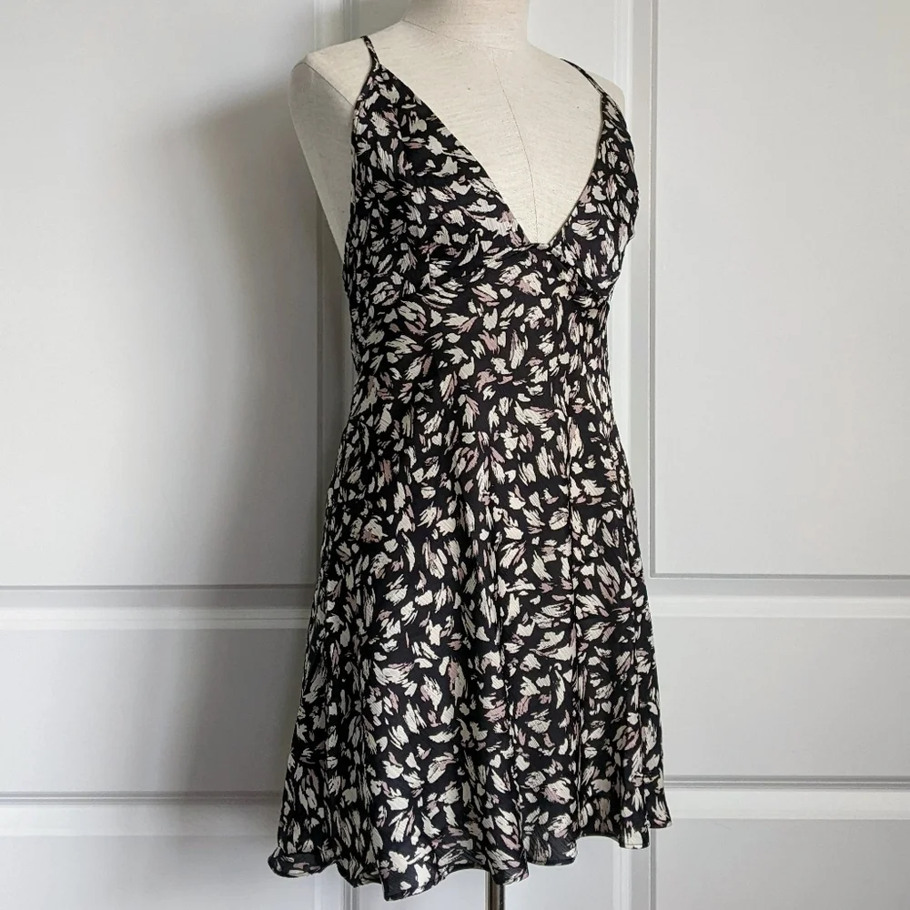 Free People Mini Dress Halter V-Neck Sleeveless Open Back Self Ties Black L NWT